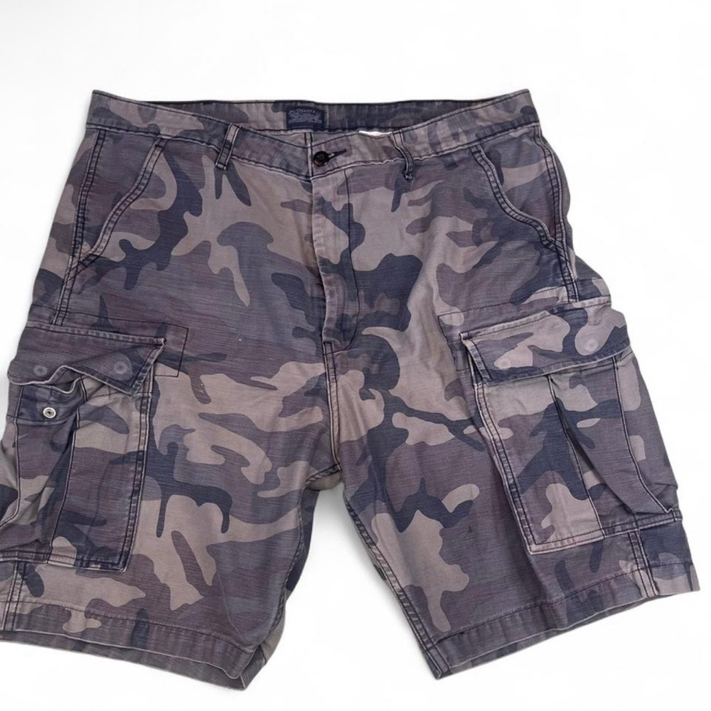 Levi's Gray Camouflage Cargo Shorts